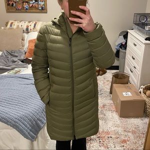 Patagonia green parka jacket